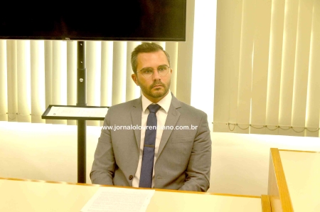 O Juiz Bruno Barcellos de Almeida recebeu reconhecimento pelo trabalho desempenhado na Comarca de São Lourenço do Sul