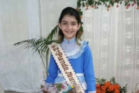A pequena lourenciana Maria Clara Sá Britto é a 2ª Prenda Mirim da 16ª RT