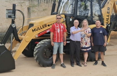Prefeitura Municipal fortalece infraestrutura urbana com aquisição de novo maquinário