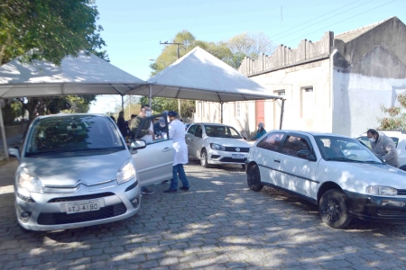 490 pessoas receberam a segunda dose da vacina na tarde desta quinta-feira (29)