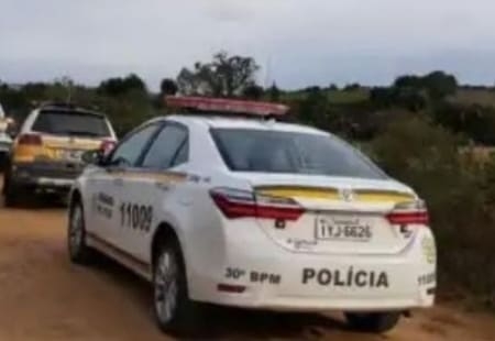 Furto de moto em Campos Quevedos