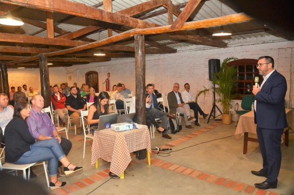 Seminário “O Impacto do Agronegócio na Sociedade” aconteceu na Fazenda do Sobrado