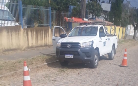Cidade deve ficar sem energia elétrica até o final da tarde.