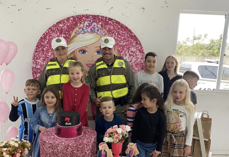Brigada Militar participa do aniversário de 6 anos da menina Helena em São Lourenço do Sul